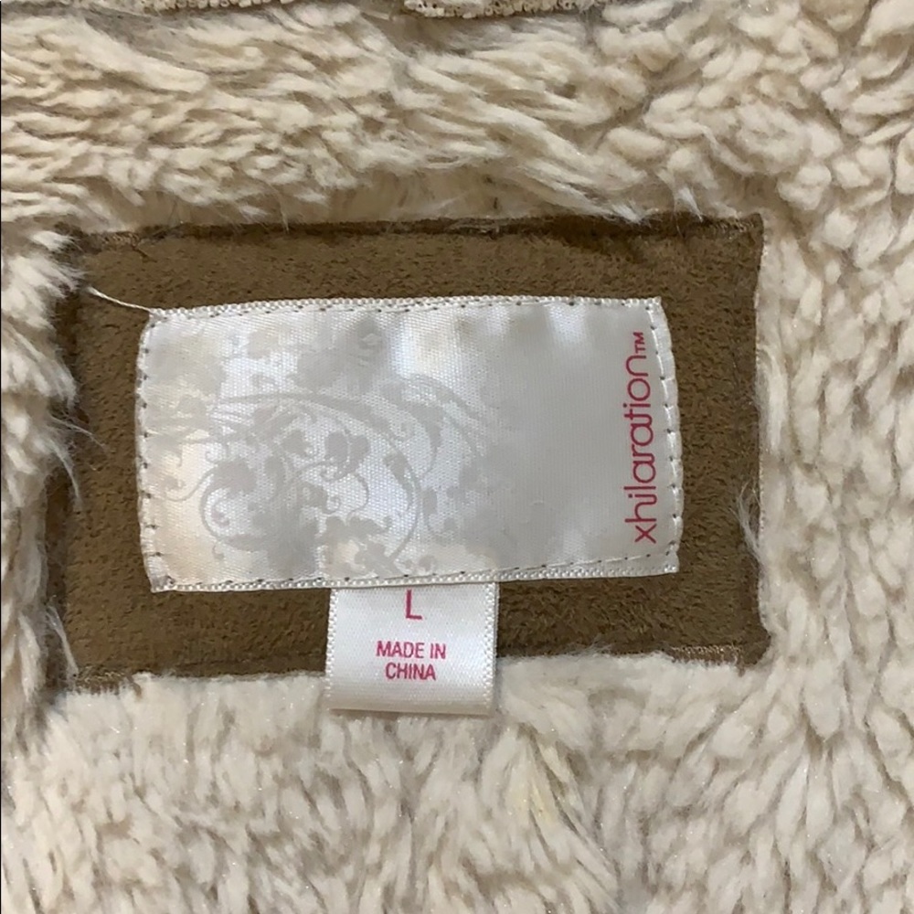 Vest - Picture 2 of 2